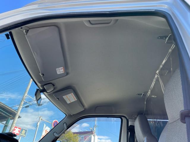 タウンエースバン DX インパネ5速ミッション 運転席&助手席エアバッグ ABS エアコン パワステ メモリーナビ ワンセグTV CD バックカメラ ETC 集中ドアロック 後席両側スライドドア(74枚目)