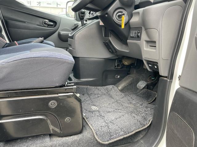 NV200バネットバン GX メモリーナビ ワンセグTV CD 電動ミラー キーレスエントリー エアコン パワステ パワーウインドウ プライバシーガラス 運転席エアバッグ ABS 取説 後席両側スライドドア(65枚目)