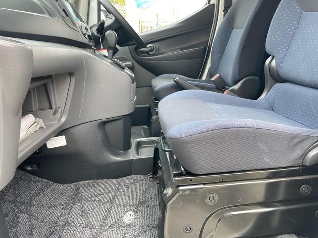 NV200バネットバン GX メモリーナビ ワンセグTV CD 電動ミラー キーレスエントリー エアコン パワステ パワーウインドウ プライバシーガラス 運転席エアバッグ ABS 取説 後席両側スライドドア(76枚目)