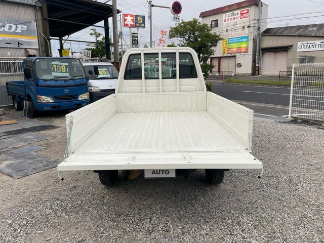 タウンエーストラック シングルジャストローDX スチールデッキ 三方開 4WD コラム5速MT ABS 運転席エアバッグ エアコン パワステ ETC 3人乗り 取説 メンテナンスノート(12枚目)