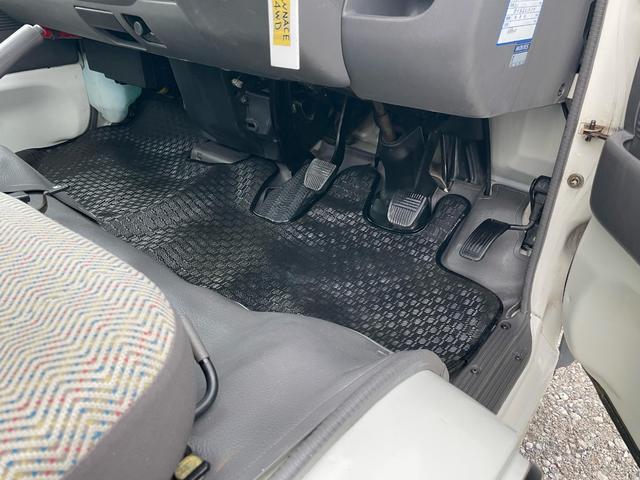 タウンエーストラック シングルジャストローDX スチールデッキ 三方開 4WD コラム5速MT ABS 運転席エアバッグ エアコン パワステ ETC 3人乗り 取説 メンテナンスノート(18枚目)