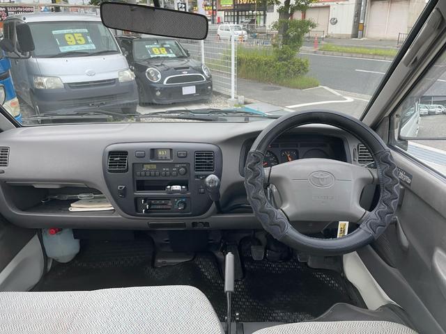 タウンエーストラック シングルジャストローDX スチールデッキ 三方開 4WD コラム5速MT ABS 運転席エアバッグ エアコン パワステ ETC 3人乗り 取説 メンテナンスノート(26枚目)