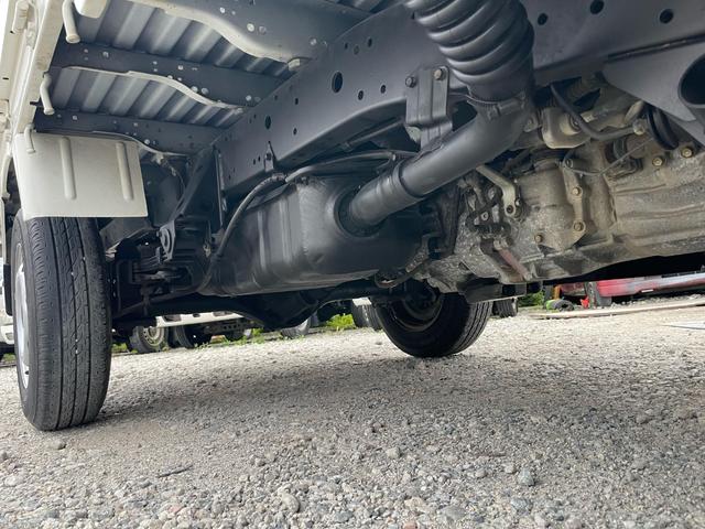 タウンエーストラック シングルジャストローDX スチールデッキ 三方開 4WD コラム5速MT ABS 運転席エアバッグ エアコン パワステ ETC 3人乗り 取説 メンテナンスノート(40枚目)