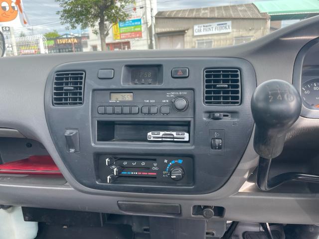 タウンエーストラック SシングルジャストローDX ロングスチールデッキ 三方開 コラム5速MT 1t ABS エアバッグ エアコン パワステ ETC 3人乗り 運転席エアバッグ 取説 保証付き(71枚目)