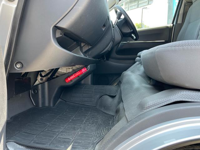 ハイエースバン ロングDX インパネ4速オートマ 運転席&助手席エアバッグ ABS エアコン パワステ パワーウインドウ CD ETC ドライブレコーダー 3人/6人乗り 後席両側スライドドア 取説 スペアキー(24枚目)