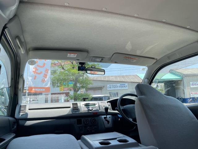 ハイエースバン ロングDX インパネ4速オートマ 運転席&助手席エアバッグ ABS エアコン パワステ パワーウインドウ CD ETC ドライブレコーダー 3人/6人乗り 後席両側スライドドア 取説 スペアキー(27枚目)