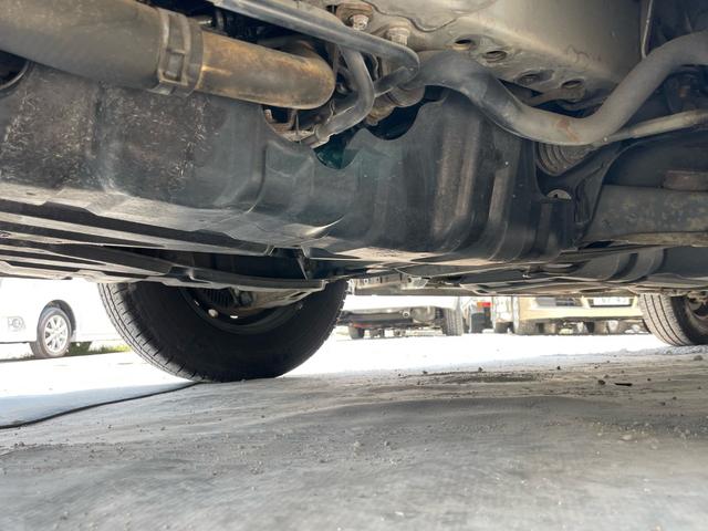 ハイエースバン ロングDX インパネ4速オートマ 運転席&助手席エアバッグ ABS エアコン パワステ パワーウインドウ CD ETC ドライブレコーダー 3人/6人乗り 後席両側スライドドア 取説 スペアキー(40枚目)