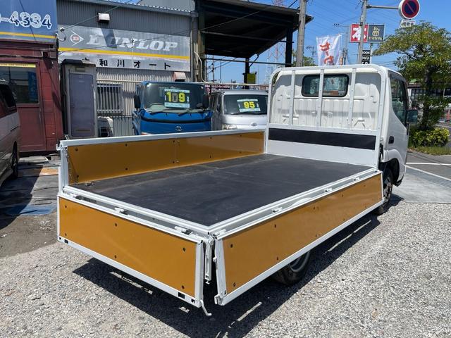 トヨエース ロングジャストロー 平ボディ 三方開 フロア5速MT 1.5t リアWタイヤ 3人乗り エアコン パワステ パワーウインドウ 運転席エアバッグ ETC(12枚目)