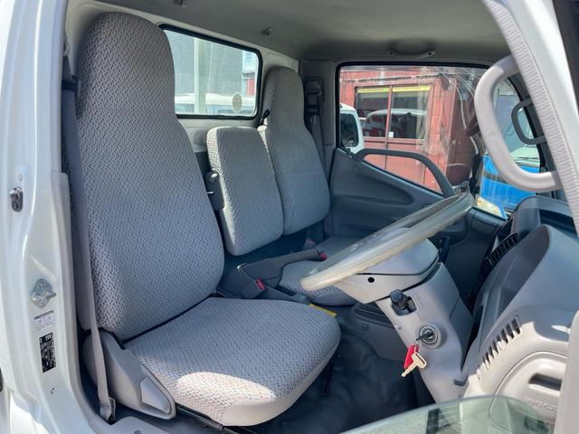 トヨエース ロングジャストロー 平ボディ 三方開 フロア5速MT 1.5t リアWタイヤ 3人乗り エアコン パワステ パワーウインドウ 運転席エアバッグ ETC(15枚目)