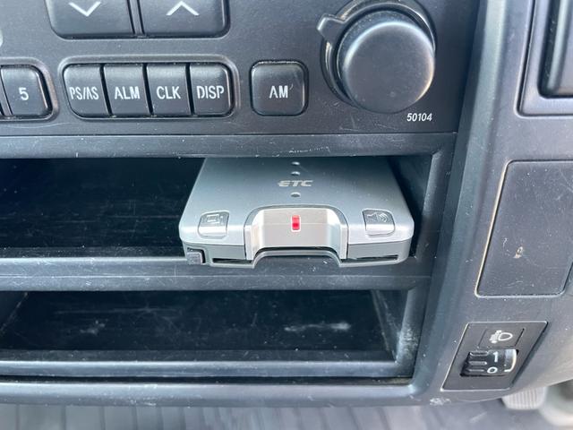 トヨエース ロングジャストロー 平ボディ 三方開 フロア5速MT 1.5t リアWタイヤ 3人乗り エアコン パワステ パワーウインドウ 運転席エアバッグ ETC(22枚目)