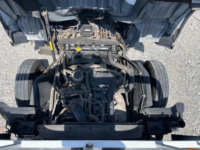 トヨエース ロングジャストロー 平ボディ 三方開 フロア5速MT 1.5t リアWタイヤ 3人乗り エアコン パワステ パワーウインドウ 運転席エアバッグ ETC(70枚目)