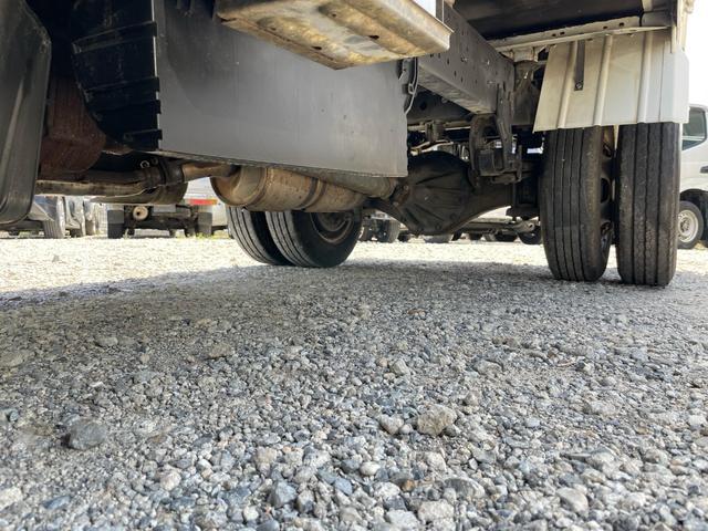 トヨエース ロングジャストロー 平ボディ 三方開 フロア5速MT 1.5t リアWタイヤ 3人乗り エアコン パワステ パワーウインドウ 運転席エアバッグ ETC(75枚目)