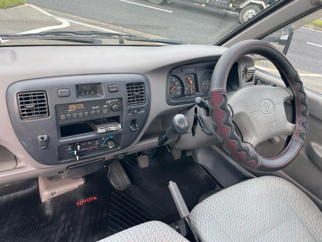 ライトエーストラック ロングSシングルジャストローDX ロングスチールデッキ 三方開 コラム5速MT 1t ABS 運転席エアバッグ エアコン パワステ ETC 3人乗り 取説 メンテナンスノート(26枚目)