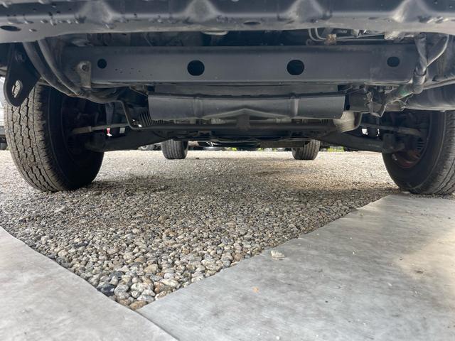 ライトエーストラック ロングSシングルジャストローDX ロングスチールデッキ 三方開 コラム5速MT 1t ABS 運転席エアバッグ エアコン パワステ ETC 3人乗り 取説 メンテナンスノート(31枚目)