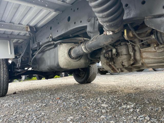 ライトエーストラック ロングSシングルジャストローDX ロングスチールデッキ 三方開 コラム5速MT 1t ABS 運転席エアバッグ エアコン パワステ ETC 3人乗り 取説 メンテナンスノート(36枚目)