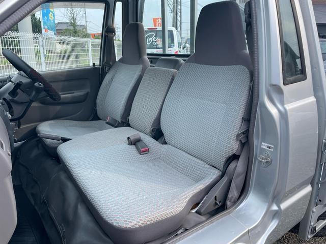 ライトエーストラック ロングSシングルジャストローDX ロングスチールデッキ 三方開 コラム5速MT 1t ABS 運転席エアバッグ エアコン パワステ ETC 3人乗り 取説 メンテナンスノート(71枚目)