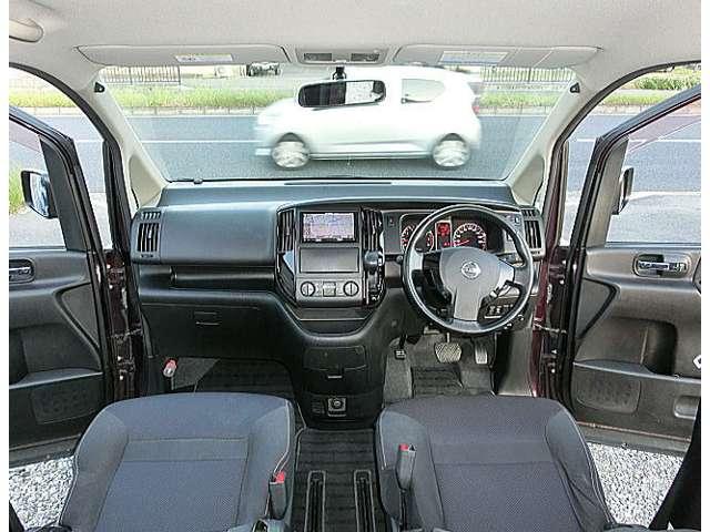 セレナ ハイウェイスター　Ｖエアロセレクション　社外ナビ　インテリキー２本　両側パワースライドドア　ＥＴＣ（5枚目）