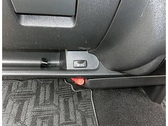 ハイエースバン ロングスーパーGL ローダウン 8インチナビ フルセグTV ETC バックカメラ スマートキー ホーネットセキュリティ(14枚目)