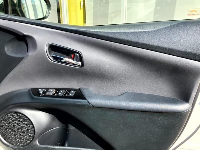 プリウス Sセーフティプラス トヨタセーフティーセンス/ワンオーナー車/純正ナビ/バックカメラ/フルセグTV/ステアリングスイッチ/クルーズコントロール/ETC/LEDヘッドライト/オートライト/フォグライト(32枚目)