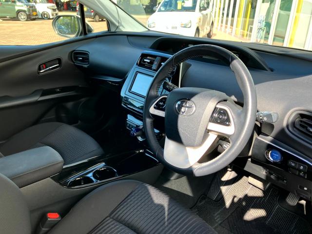 プリウス Sセーフティプラス トヨタセーフティーセンス/ワンオーナー車/純正ナビ/バックカメラ/フルセグTV/ステアリングスイッチ/クルーズコントロール/ETC/LEDヘッドライト/オートライト/フォグライト(34枚目)