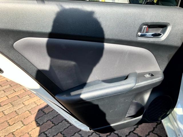 プリウス Sセーフティプラス トヨタセーフティーセンス/ワンオーナー車/純正ナビ/バックカメラ/フルセグTV/ステアリングスイッチ/クルーズコントロール/ETC/LEDヘッドライト/オートライト/フォグライト(39枚目)