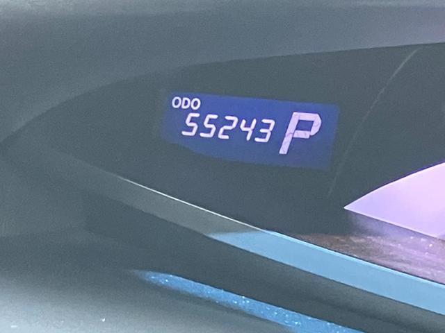 エスティマ アエラス　プレミアムエディション　４ＷＤ／モデリスタエアロ（フロント）モデリスタグリル／ヒッチメンバー／両側パワースライドドア／純正ナビ／バックカメラ／Ｂｌｕｅｔｏｏｔｈオーディオ／後席モニター／クルーズコントロール／ＥＴＣ（28枚目）