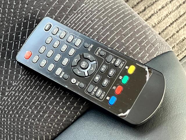 エスティマ アエラス　プレミアムエディション　４ＷＤ／モデリスタエアロ（フロント）モデリスタグリル／ヒッチメンバー／両側パワースライドドア／純正ナビ／バックカメラ／Ｂｌｕｅｔｏｏｔｈオーディオ／後席モニター／クルーズコントロール／ＥＴＣ（43枚目）