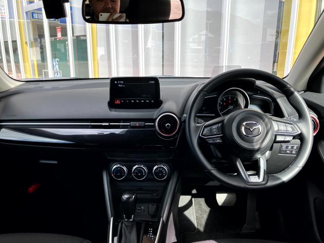 MAZDA2 15S ブラックトーンエディション 純正ナビ フルセグTV 360度ビューカメラ クルーズコントロール パドルシフト レーンキープ ETC アイストップ ヘッドアップディスプレイ(13枚目)