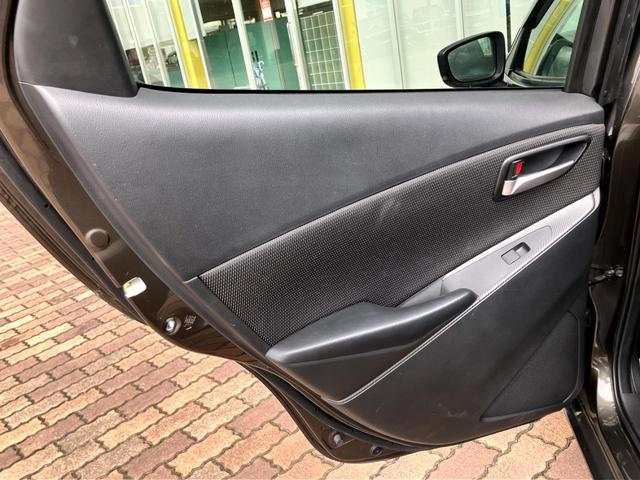 MAZDA2 15S ブラックトーンエディション 純正ナビ フルセグTV 360度ビューカメラ クルーズコントロール パドルシフト レーンキープ ETC アイストップ ヘッドアップディスプレイ(43枚目)