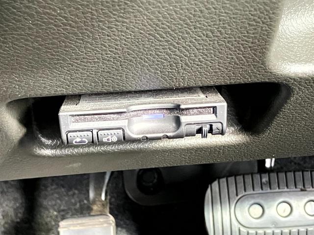 キューブ 15X Vセレクション カーオーディオ/HIDヘッドライトライト/スマートキー/プッシュスタート(23枚目)