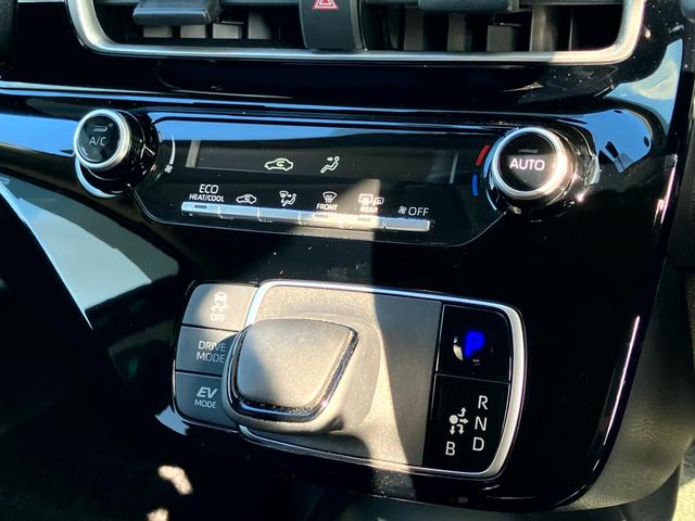 アクア X 純正ナビ・トヨタセーフティーセンス・ETC・スマートキー・プッシュスタート・(29枚目)