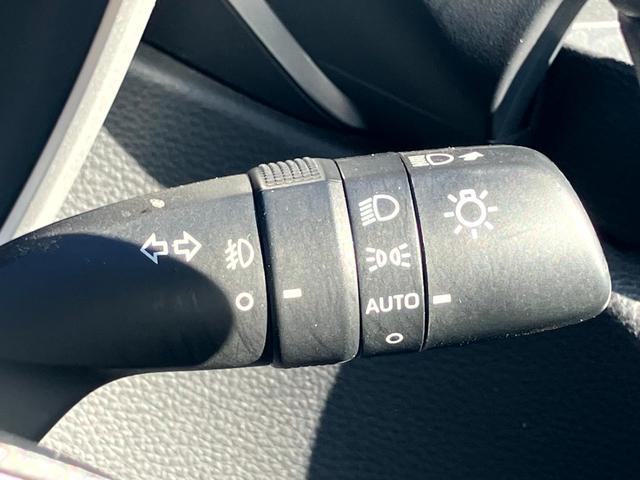 カローラスポーツ Ｇ　６速ＭＴ／１．２ターボ車／ＴＲＤエアロ（フロント）・トヨタ８６用１８インチアルミ・トヨタセーフティーセンス・純正ナビ・バックカメラ・ＥＴＣ・クルーズコントロール・前席シートヒーター・電動パーキング（20枚目）