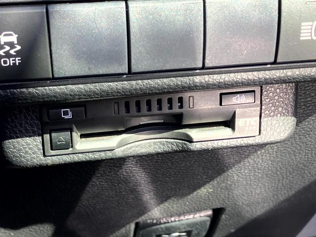 カローラスポーツ Ｇ　６速ＭＴ／１．２ターボ車／ＴＲＤエアロ（フロント）・トヨタ８６用１８インチアルミ・トヨタセーフティーセンス・純正ナビ・バックカメラ・ＥＴＣ・クルーズコントロール・前席シートヒーター・電動パーキング（24枚目）