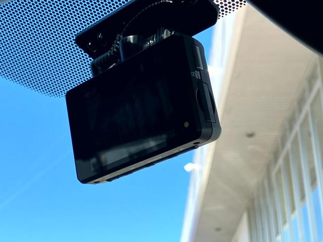 カローラスポーツ Ｇ　６速ＭＴ／１．２ターボ車／ＴＲＤエアロ（フロント）・トヨタ８６用１８インチアルミ・トヨタセーフティーセンス・純正ナビ・バックカメラ・ＥＴＣ・クルーズコントロール・前席シートヒーター・電動パーキング（29枚目）