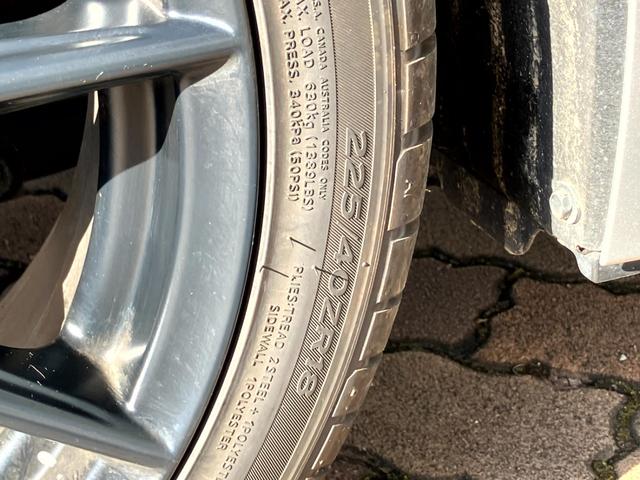 カローラスポーツ Ｇ　６速ＭＴ／１．２ターボ車／ＴＲＤエアロ（フロント）・トヨタ８６用１８インチアルミ・トヨタセーフティーセンス・純正ナビ・バックカメラ・ＥＴＣ・クルーズコントロール・前席シートヒーター・電動パーキング（52枚目）