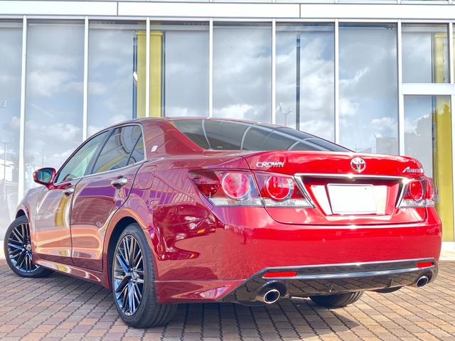 クラウン アスリートS-T J-フロンティアリミテッド 黒本革エアシート/メーカーナビ/バックカメラ/レーダークルコン/Bluetoothオーディオ/Blu-ray再生/純正18インチメッキアルミ/LEDヘッドライト/フォグライト/パドルシフト/ETC(3枚目)