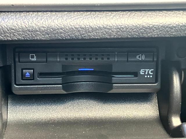 クラウン アスリートS-T J-フロンティアリミテッド 黒本革エアシート/メーカーナビ/バックカメラ/レーダークルコン/Bluetoothオーディオ/Blu-ray再生/純正18インチメッキアルミ/LEDヘッドライト/フォグライト/パドルシフト/ETC(30枚目)