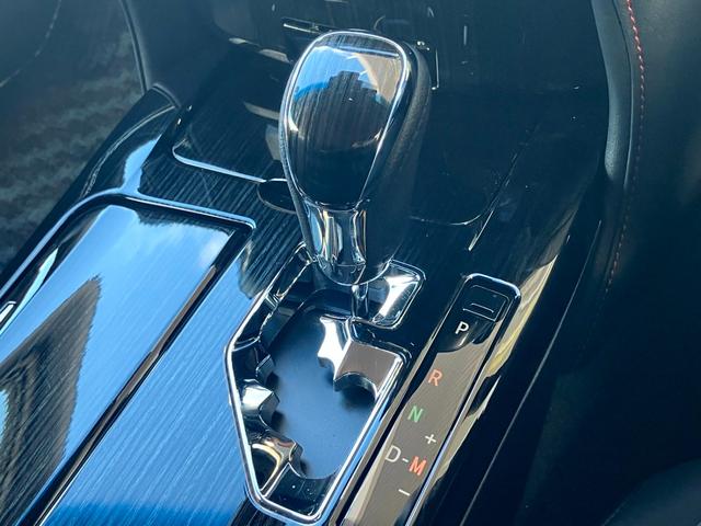 クラウン アスリートS-T J-フロンティアリミテッド 黒本革エアシート/メーカーナビ/バックカメラ/レーダークルコン/Bluetoothオーディオ/Blu-ray再生/純正18インチメッキアルミ/LEDヘッドライト/フォグライト/パドルシフト/ETC(31枚目)