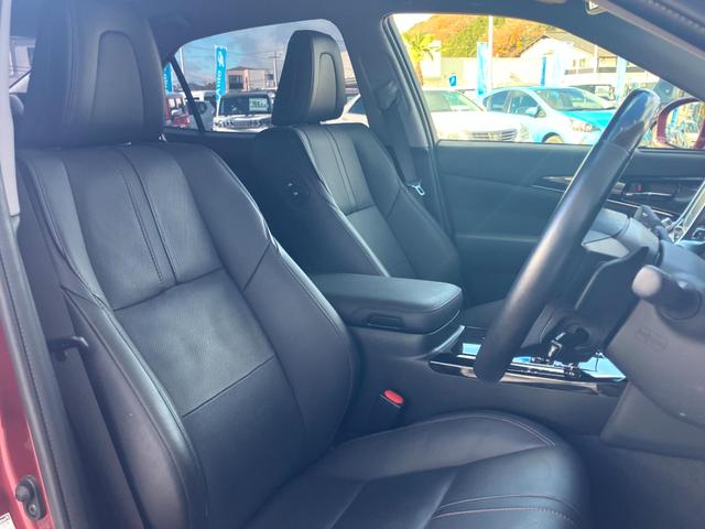 クラウン アスリートS-T J-フロンティアリミテッド 黒本革エアシート/メーカーナビ/バックカメラ/レーダークルコン/Bluetoothオーディオ/Blu-ray再生/純正18インチメッキアルミ/LEDヘッドライト/フォグライト/パドルシフト/ETC(39枚目)