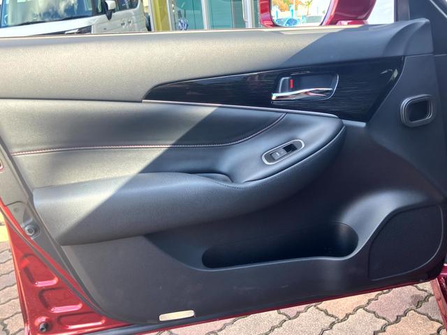 クラウン アスリートS-T J-フロンティアリミテッド 黒本革エアシート/メーカーナビ/バックカメラ/レーダークルコン/Bluetoothオーディオ/Blu-ray再生/純正18インチメッキアルミ/LEDヘッドライト/フォグライト/パドルシフト/ETC(41枚目)