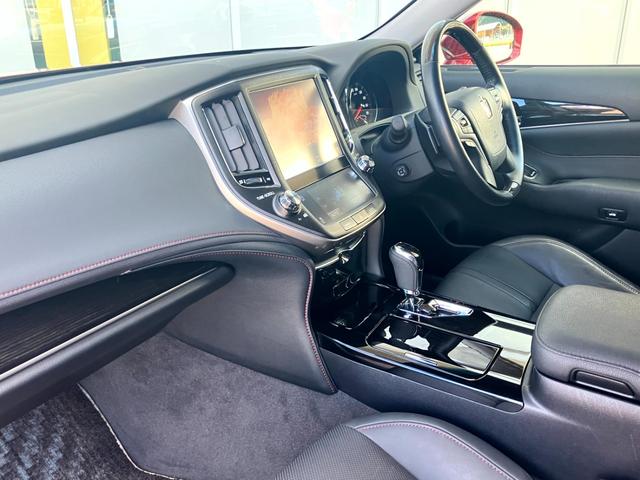 クラウン アスリートS-T J-フロンティアリミテッド 黒本革エアシート/メーカーナビ/バックカメラ/レーダークルコン/Bluetoothオーディオ/Blu-ray再生/純正18インチメッキアルミ/LEDヘッドライト/フォグライト/パドルシフト/ETC(42枚目)