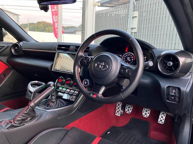 ＧＲ８６ ＲＺ　★６速ＭＴ★ＧＲエアロ★ＢＬＩＴＺ車高調★ＷＯＲＫマイスター１８インチ★社外アーム★フジツボマフラー★９インチナビ★ＴＶ★バックカメラ★ＥＴＣ★（40枚目）