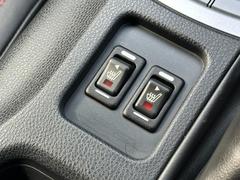 上級グレードであるＧＴリミテッドにしかない、シートヒーター付き♪これで冬場も快適に運転できますね！助手席の方もお使いいただけます。 7