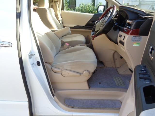 アルファード ２４０Ｓ　リミテッド　ＣＤ　ＤＶＤ　ＥＴＣ　キーレス　電格ミラー　両側Ｐスラ　Ｂカメラ　ＨＩＤ　フォグ　ＨＤＤナビ（アルパイン・ＶＩＥ－Ｘ０８）フリップダウンモニター　スマートキー　木目調パネル（9枚目）