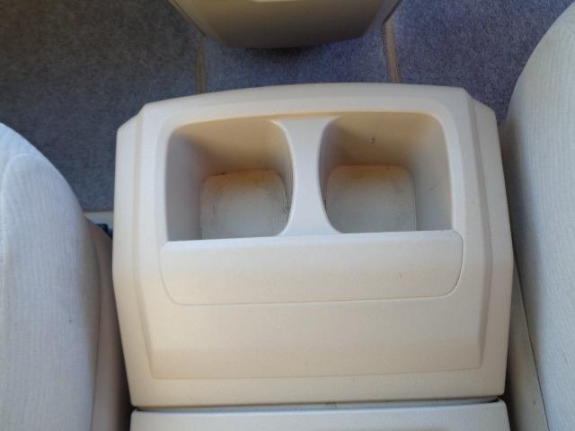 アルファード ２４０Ｓ　リミテッド　ＣＤ　ＤＶＤ　ＥＴＣ　キーレス　電格ミラー　両側Ｐスラ　Ｂカメラ　ＨＩＤ　フォグ　ＨＤＤナビ（アルパイン・ＶＩＥ－Ｘ０８）フリップダウンモニター　スマートキー　木目調パネル（20枚目）