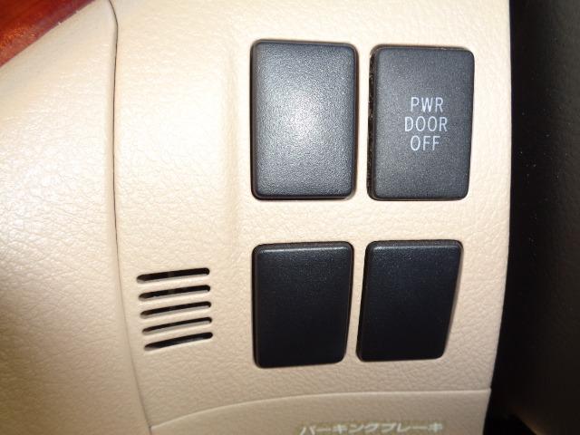 アルファード ２４０Ｓ　リミテッド　ＣＤ　ＤＶＤ　ＥＴＣ　キーレス　電格ミラー　両側Ｐスラ　Ｂカメラ　ＨＩＤ　フォグ　ＨＤＤナビ（アルパイン・ＶＩＥ－Ｘ０８）フリップダウンモニター　スマートキー　木目調パネル（23枚目）