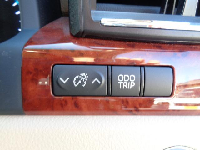 アルファード ２４０Ｓ　リミテッド　ＣＤ　ＤＶＤ　ＥＴＣ　キーレス　電格ミラー　両側Ｐスラ　Ｂカメラ　ＨＩＤ　フォグ　ＨＤＤナビ（アルパイン・ＶＩＥ－Ｘ０８）フリップダウンモニター　スマートキー　木目調パネル（25枚目）