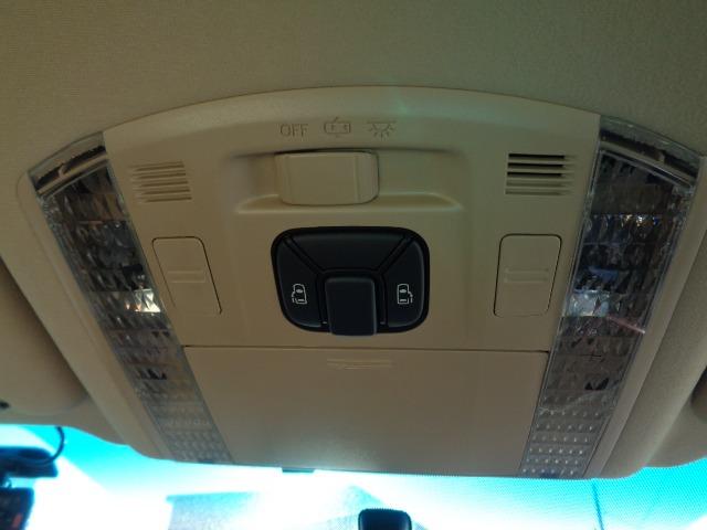 アルファード ２４０Ｓ　リミテッド　ＣＤ　ＤＶＤ　ＥＴＣ　キーレス　電格ミラー　両側Ｐスラ　Ｂカメラ　ＨＩＤ　フォグ　ＨＤＤナビ（アルパイン・ＶＩＥ－Ｘ０８）フリップダウンモニター　スマートキー　木目調パネル（29枚目）
