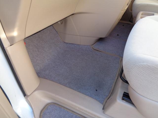 アルファード ２４０Ｓ　リミテッド　ＣＤ　ＤＶＤ　ＥＴＣ　キーレス　電格ミラー　両側Ｐスラ　Ｂカメラ　ＨＩＤ　フォグ　ＨＤＤナビ（アルパイン・ＶＩＥ－Ｘ０８）フリップダウンモニター　スマートキー　木目調パネル（42枚目）