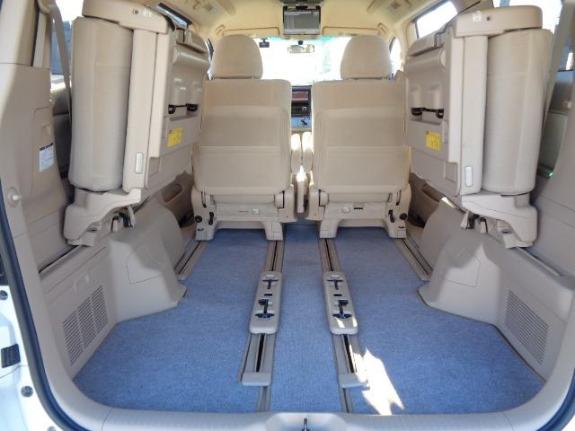 アルファード ２４０Ｓ　リミテッド　ＣＤ　ＤＶＤ　ＥＴＣ　キーレス　電格ミラー　両側Ｐスラ　Ｂカメラ　ＨＩＤ　フォグ　ＨＤＤナビ（アルパイン・ＶＩＥ－Ｘ０８）フリップダウンモニター　スマートキー　木目調パネル（64枚目）